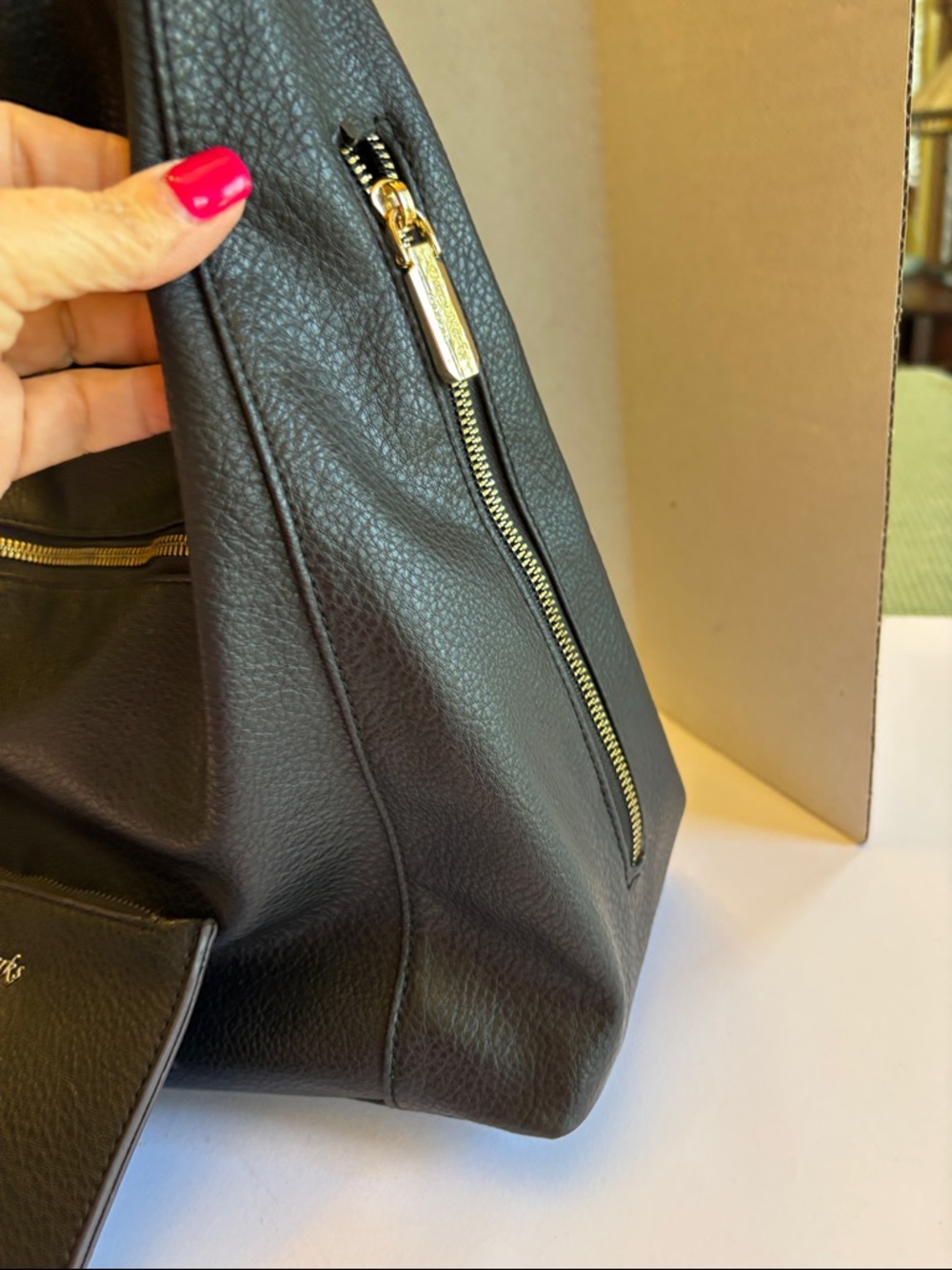 Darcy Marks London Black Leather Hobo Bag with Pouch - Picture 4 of 9